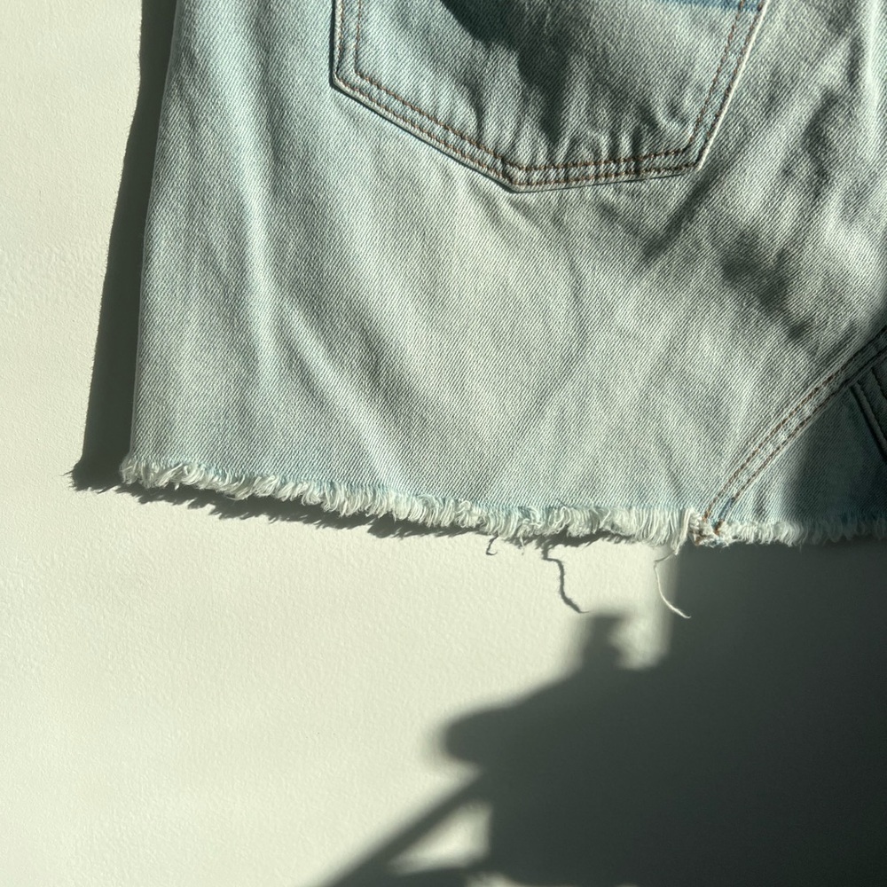 American Eagle Mini Denim Skirt Size 6 - Picture 3 of 6